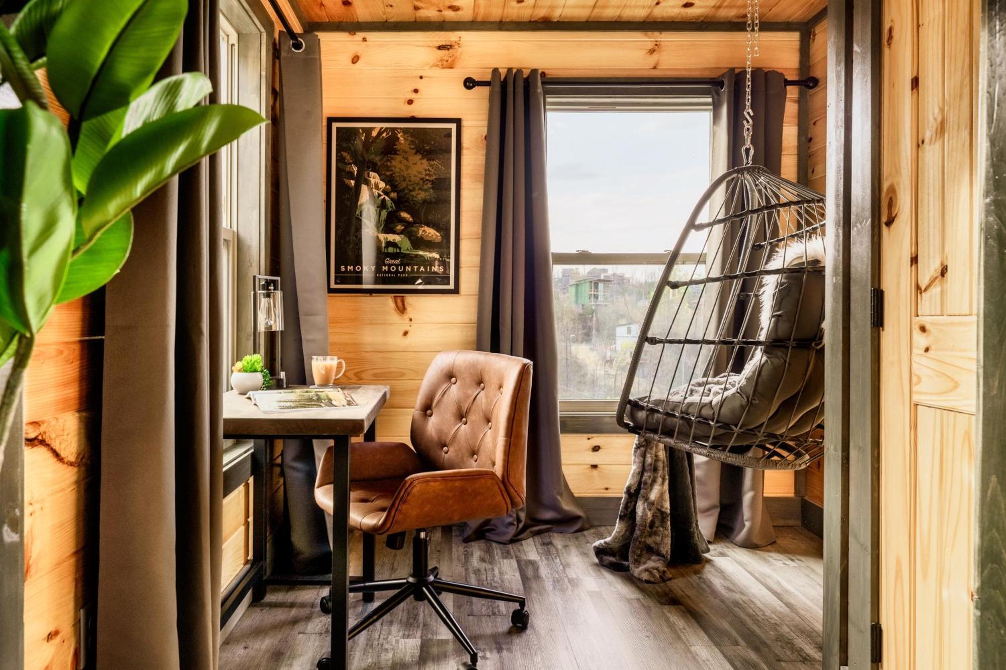 Mountainscape - Brand New Cabin W Views - Hottub - Firetable - Ps5 - Pooltable - 3 Pools Gatlinburg Exterior foto