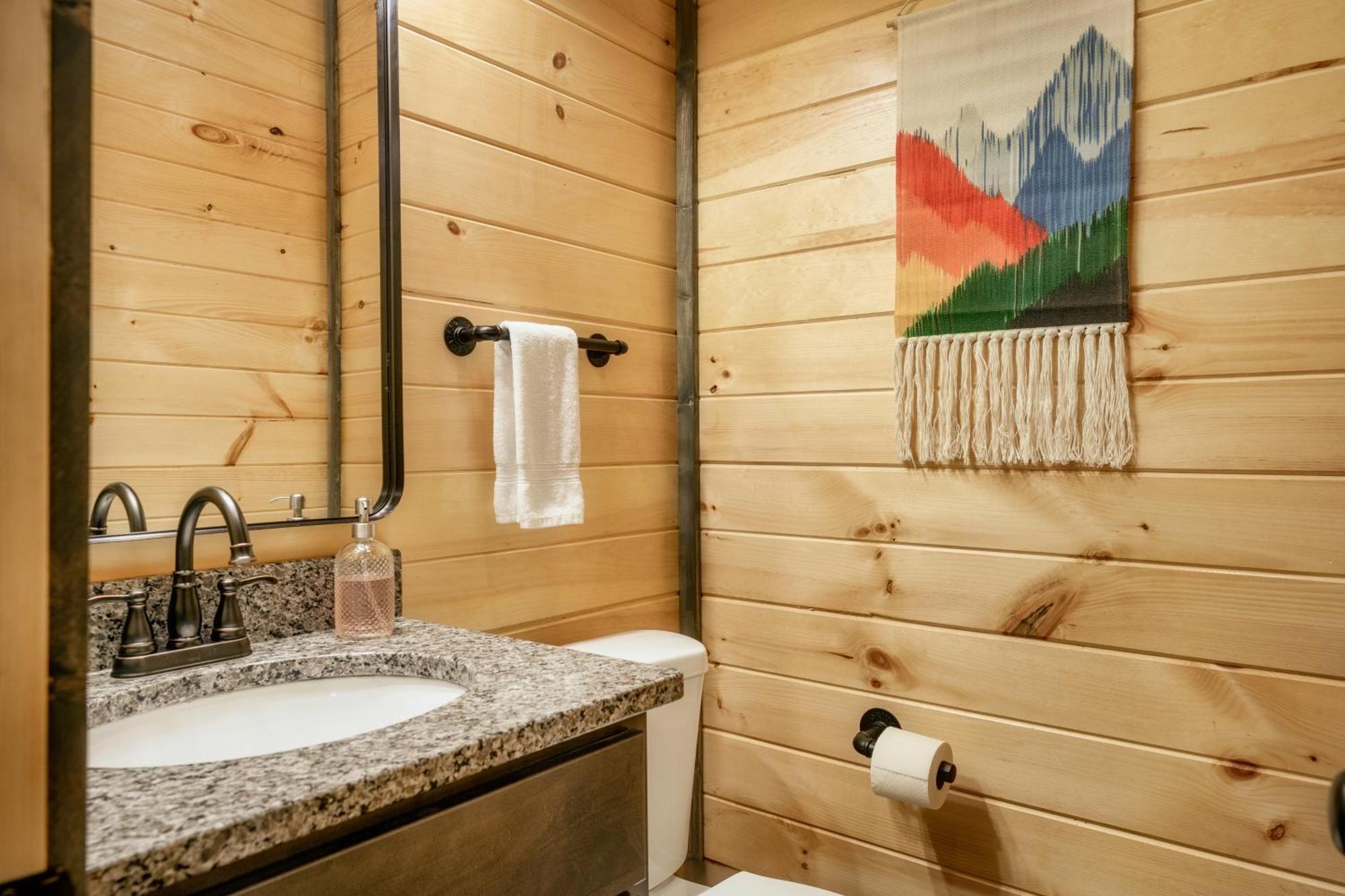 Mountainscape - Brand New Cabin W Views - Hottub - Firetable - Ps5 - Pooltable - 3 Pools Gatlinburg Exterior foto